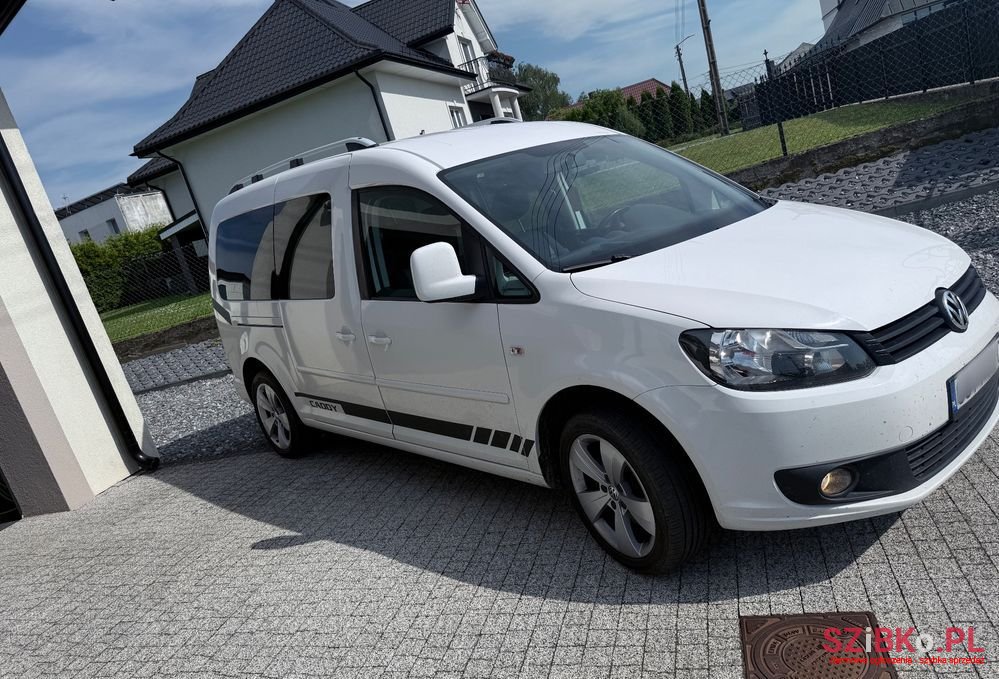 2011' Volkswagen Caddy photo #3