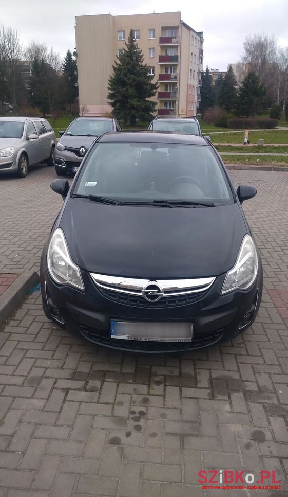 2011' Opel Corsa photo #1