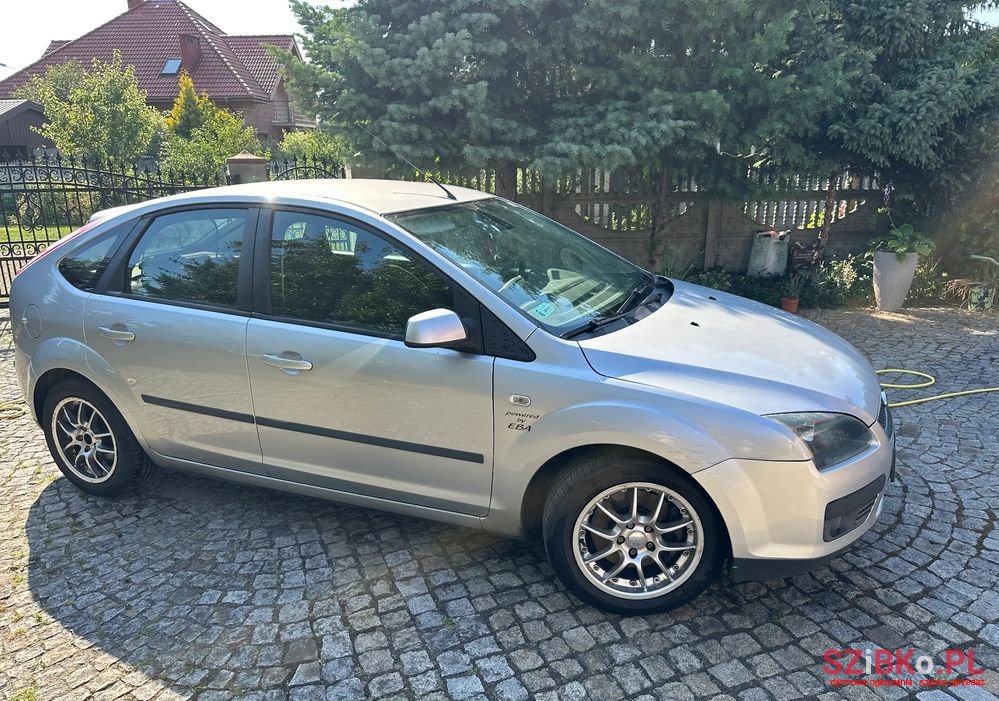 2007' Ford Focus photo #3