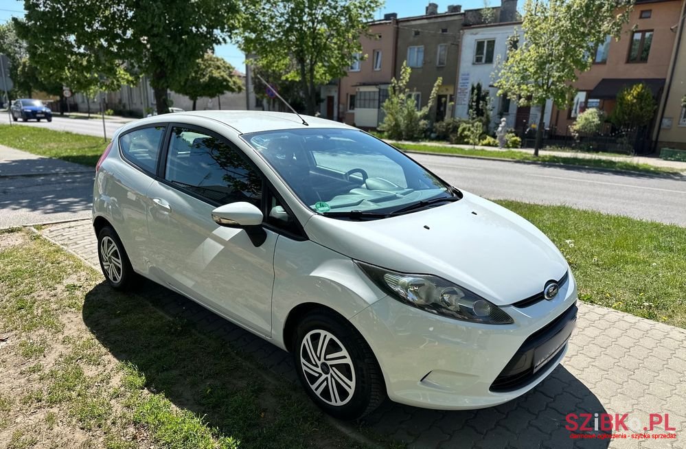 2009' Ford Fiesta 1.25 Celebration photo #1
