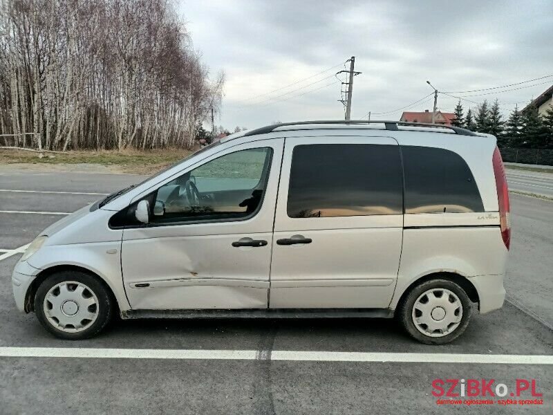 2004' Mercedes-Benz Vaneo photo #5