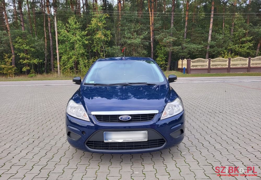 2009' Ford Focus photo #4