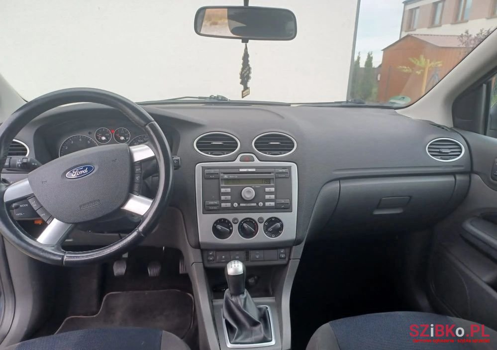 2005' Ford Focus photo #5