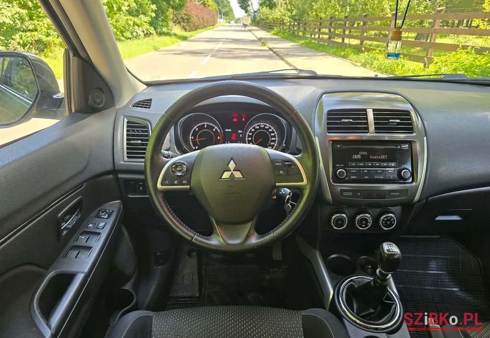 2013' Mitsubishi ASX 1.8 Di-D 4Wd Intense photo #5