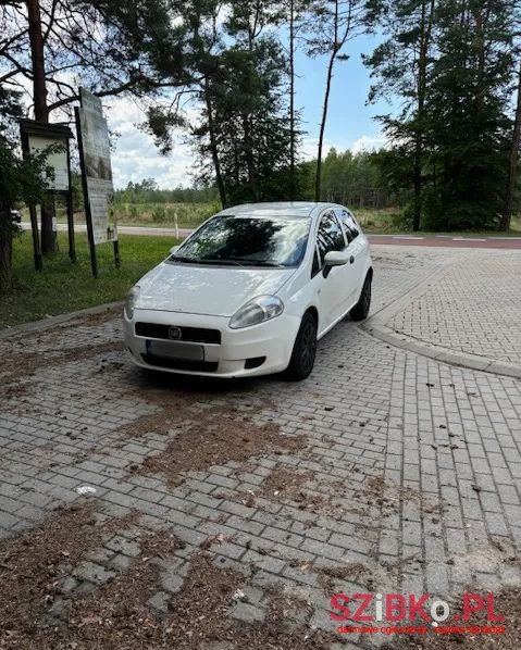 2010' Fiat Grande Punto photo #1