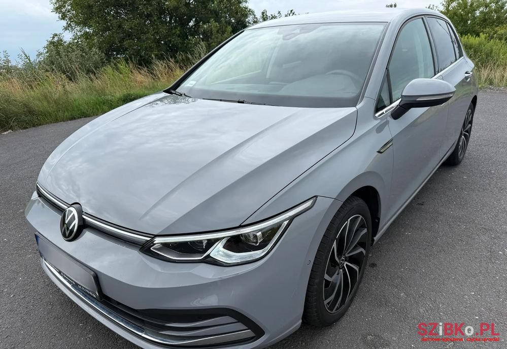 2020' Volkswagen Golf photo #2