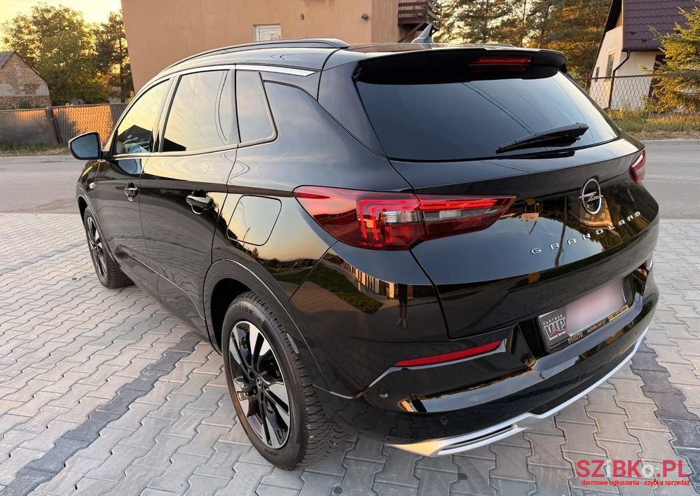 2022' Opel Grandland 1.6 T Phev Gs photo #4
