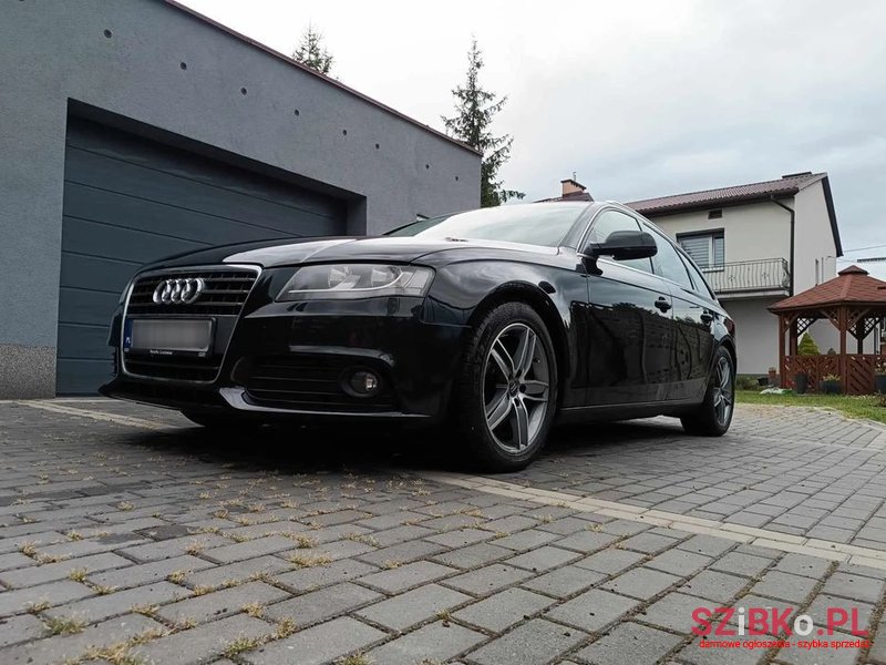 2010' Audi A4 2.0 Tdi E photo #2