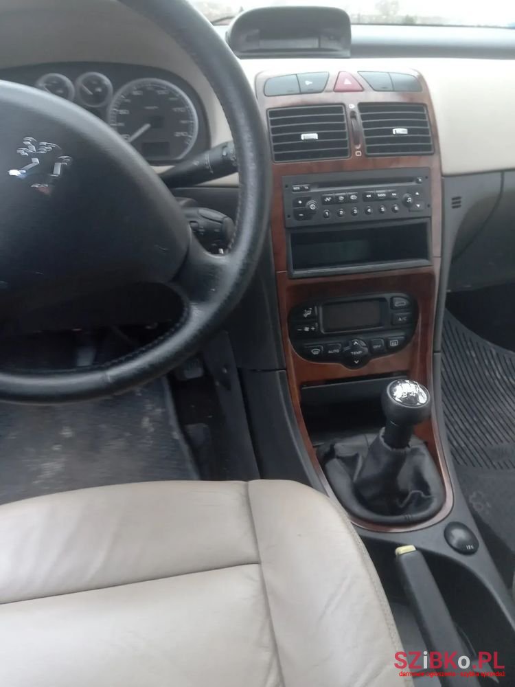 2006' Peugeot 307 110 Sportline photo #6