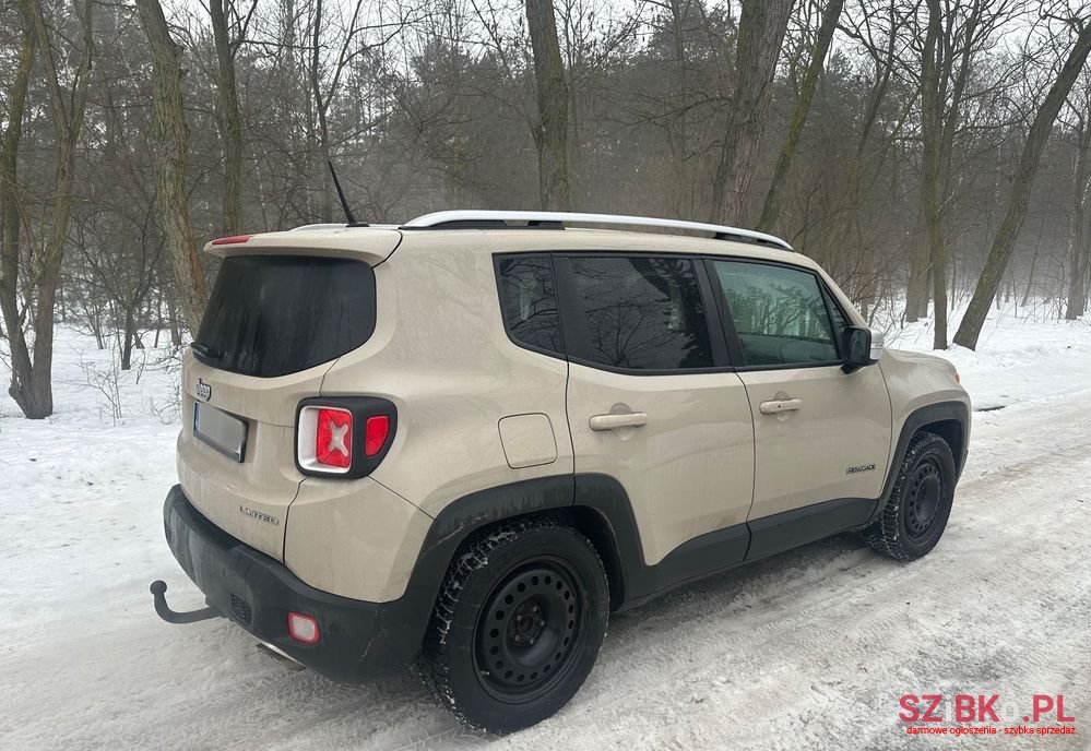2016' Jeep Renegade photo #4