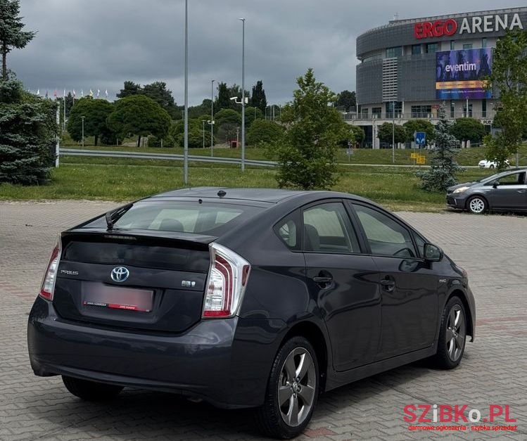 2015' Toyota Prius Hybrid photo #4