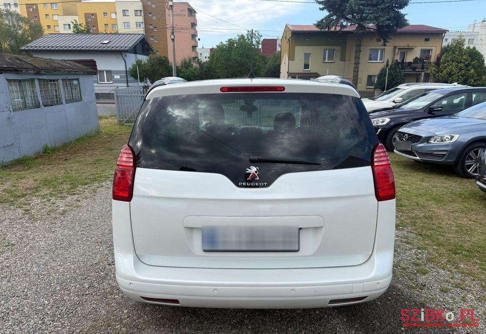 2016' Peugeot 5008 photo #6