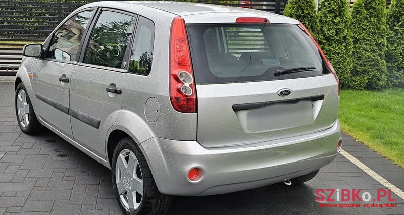 2006' Ford Fiesta 1.6 Tdci Ghia photo #3