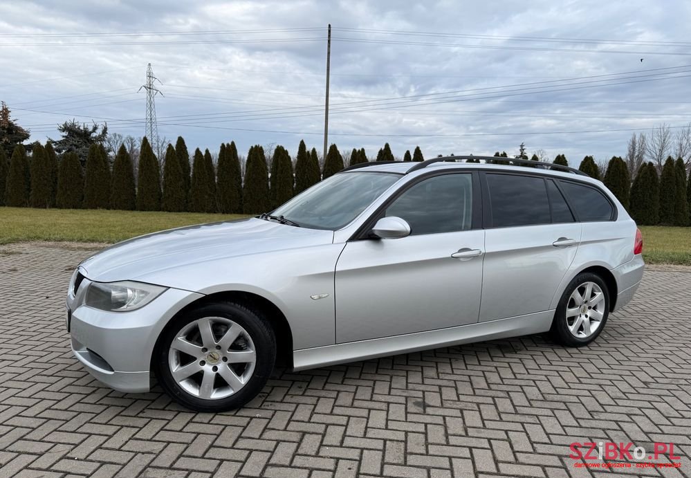 2007' BMW 3 Series 320I photo #4