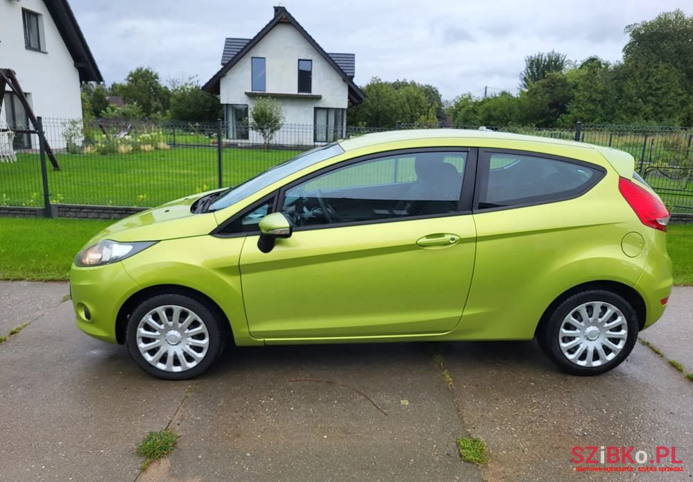 2010' Ford Fiesta 1.25 Trend Edition photo #6