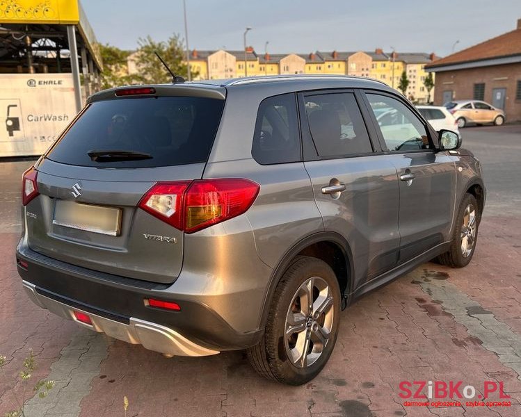2015' Suzuki Vitara 1.6 Premium 2Wd photo #6
