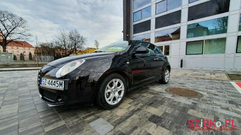 2011' Alfa Romeo MiTo photo #1