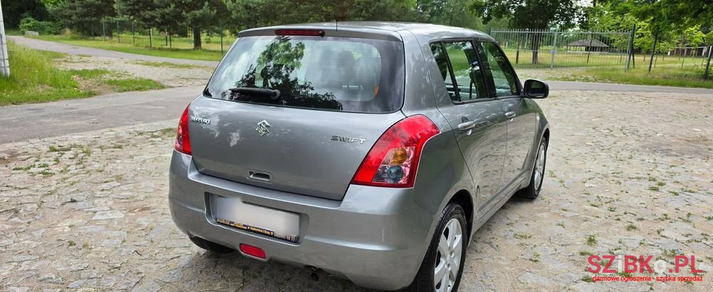 2009' Suzuki Swift 1.3 Comfort photo #5