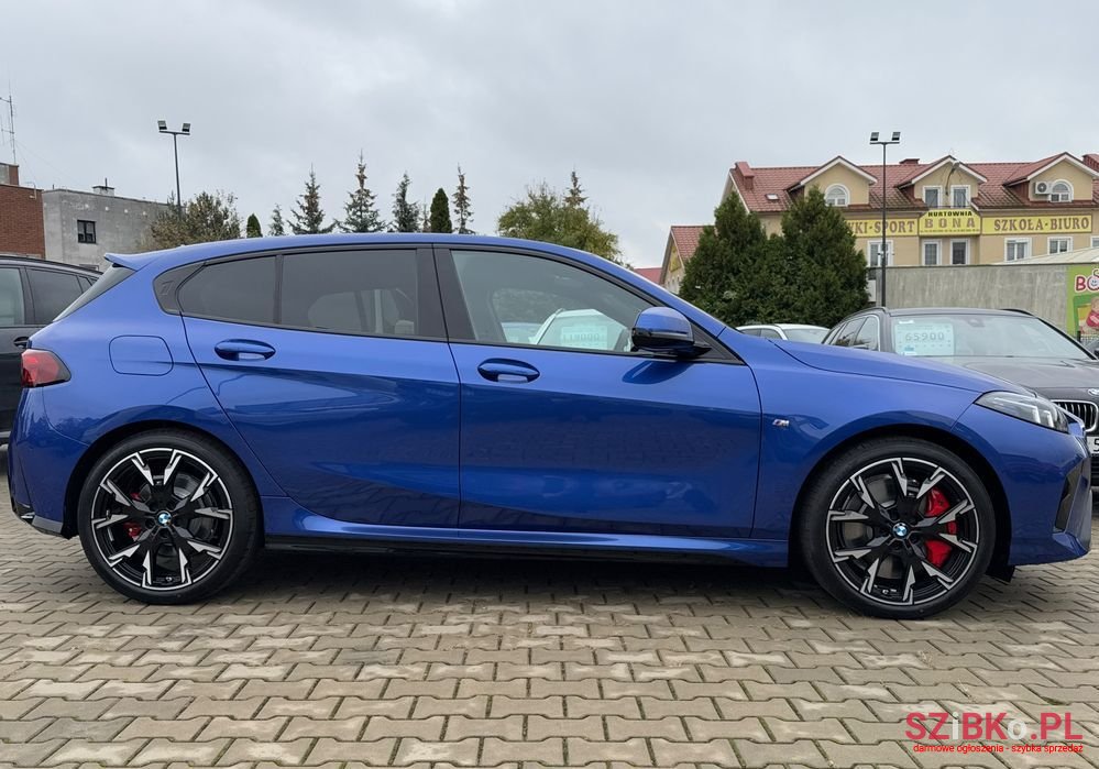 2024' BMW 1 Series photo #3