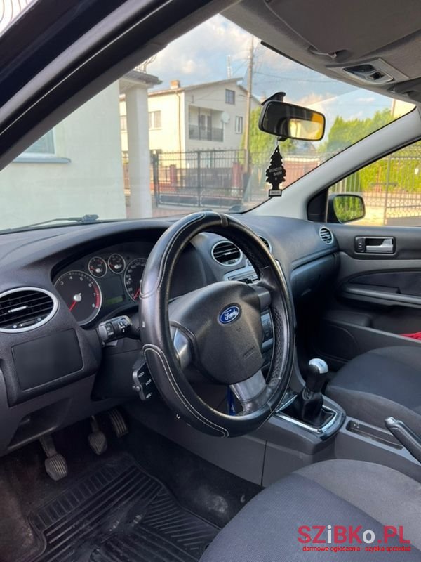 2007' Ford Focus photo #5