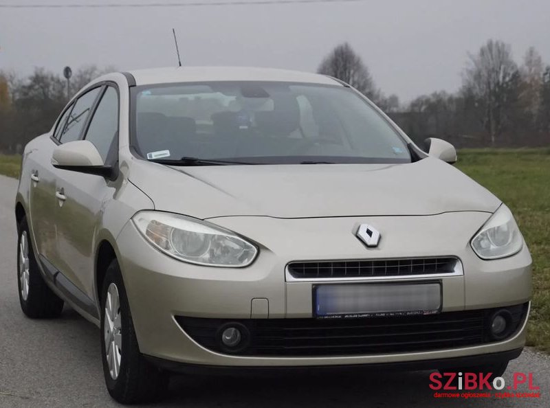 2010' Renault Fluence photo #2