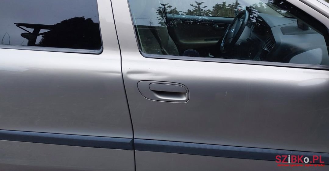 2003' Volvo V70 photo #3