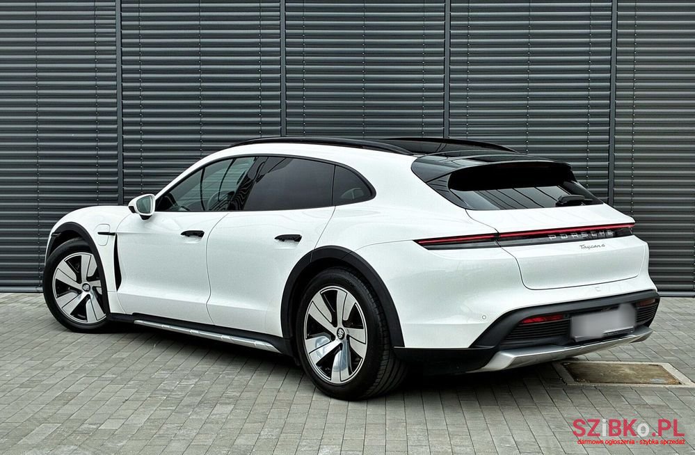 2023' Porsche Taycan photo #3