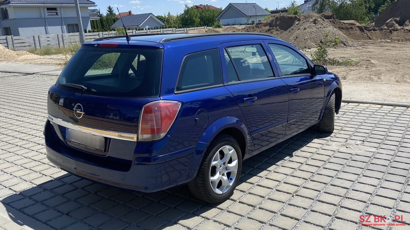 2005' Opel Astra photo #6