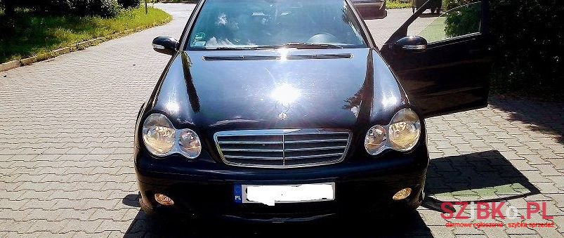 2004' Mercedes-Benz Klasa C photo #1