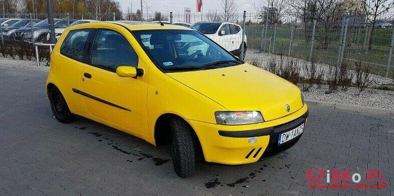 2001' Fiat Punto photo #1