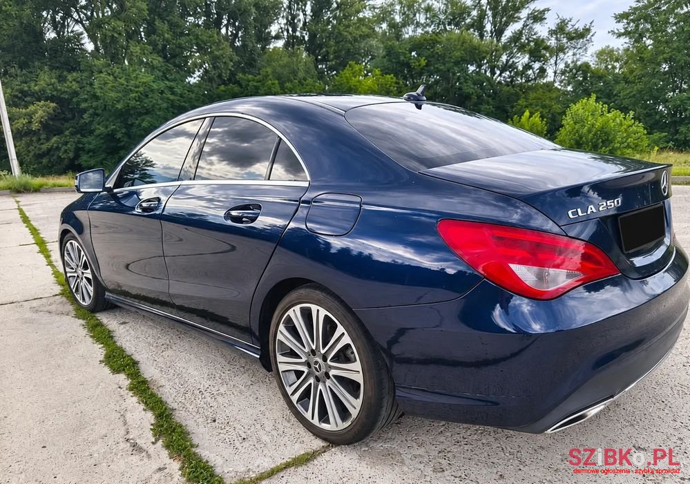 2017' Mercedes-Benz CLA 250 4-Matic photo #4