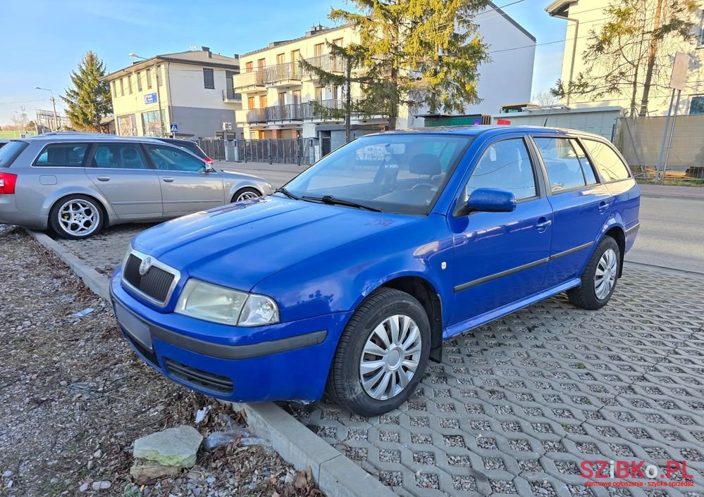 2004' Skoda Octavia 1.9 Tdi Tour photo #2