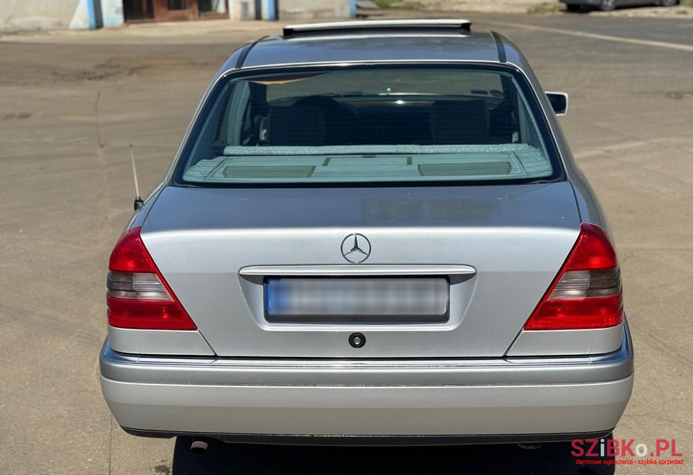 1993' Mercedes-Benz C-Class 180 Elegance photo #4
