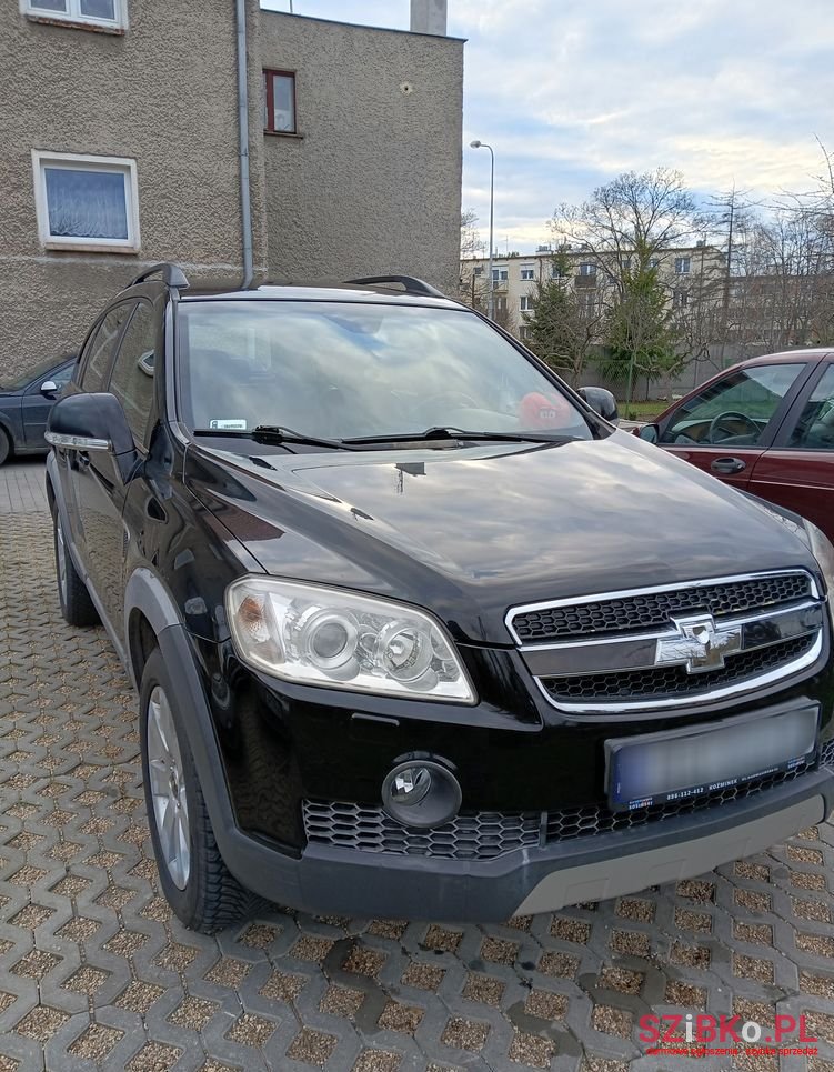2008' Chevrolet Captiva photo #1