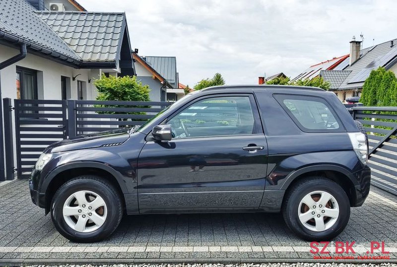 2011' Suzuki Grand Vitara photo #2