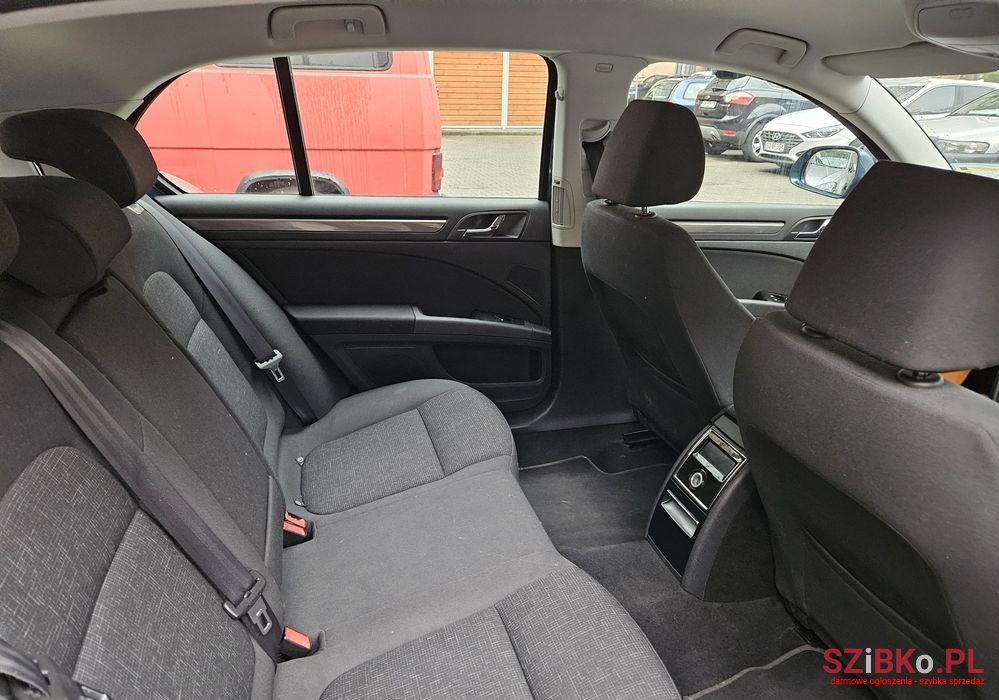 2014' Skoda Superb photo #6