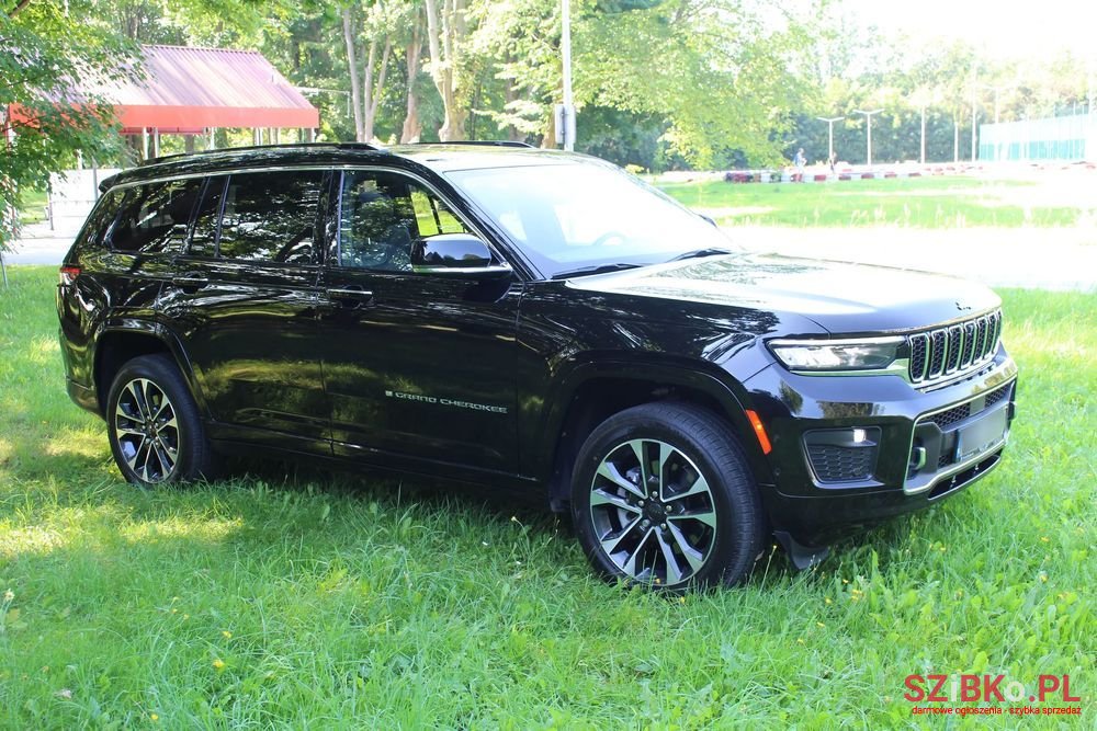 2021' Jeep Grand Cherokee photo #5