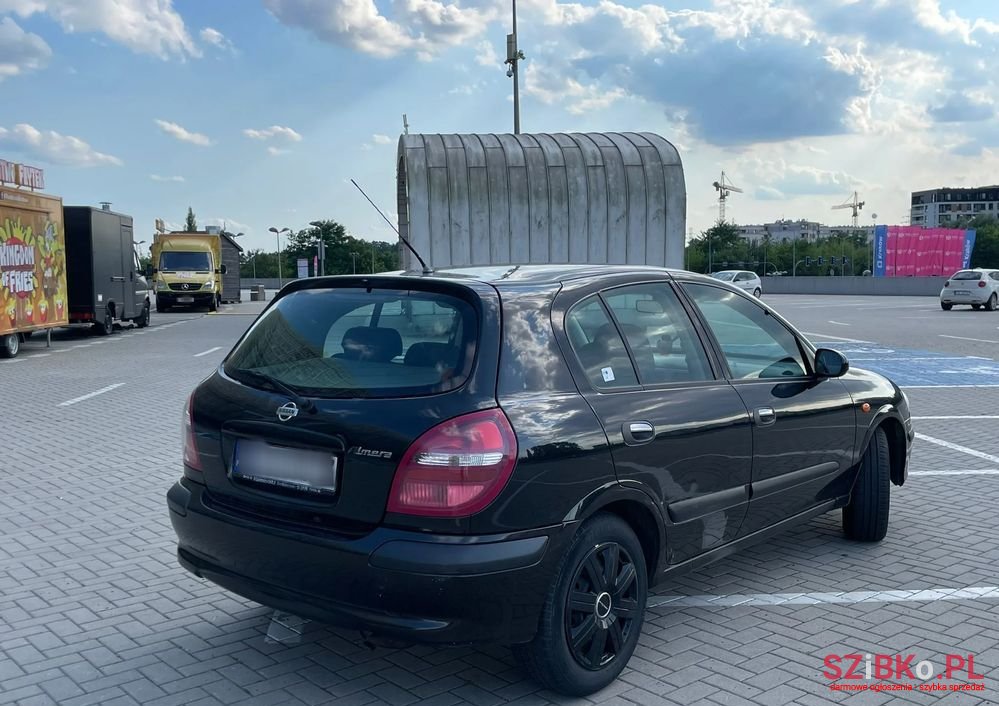 2001' Nissan Almera photo #6