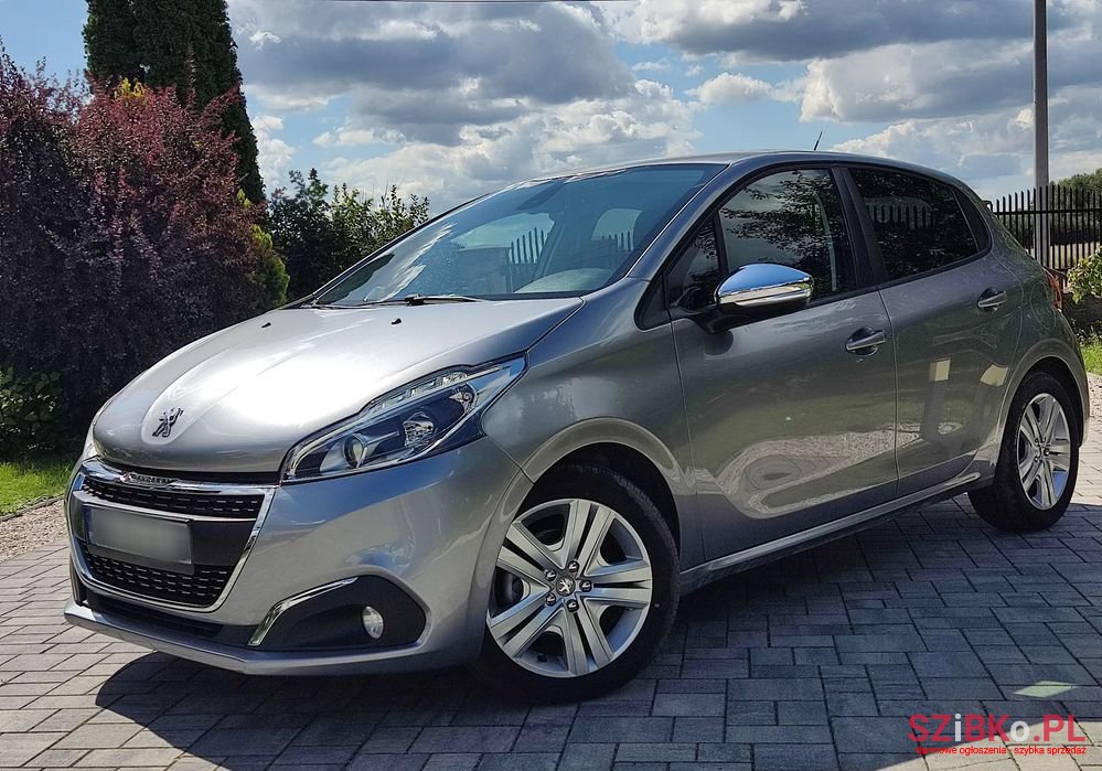 2019' Peugeot 208 photo #2