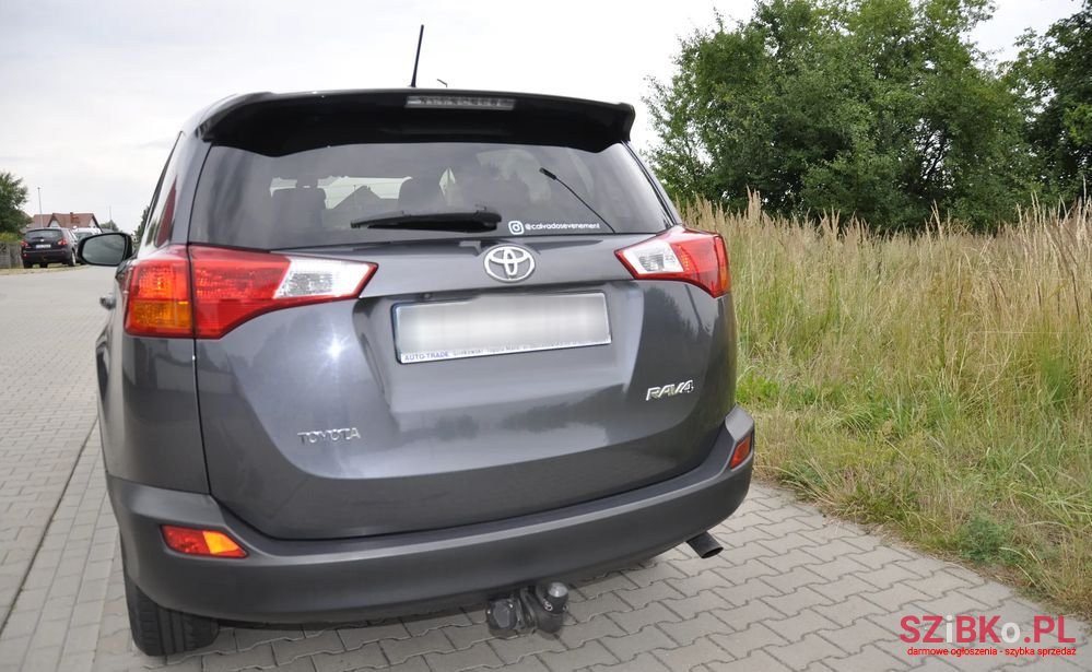 2013' Toyota RAV4 photo #4