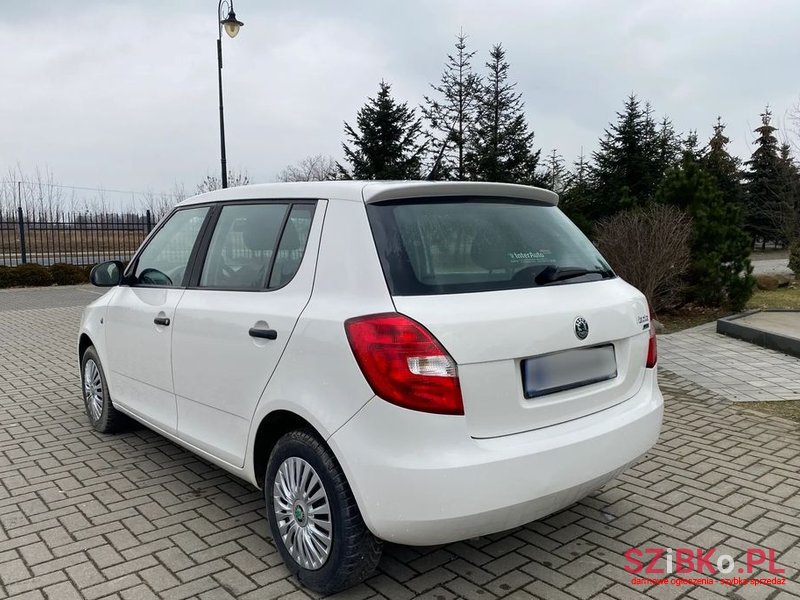 2009' Skoda Fabia 1.4 Tdi Classic photo #3