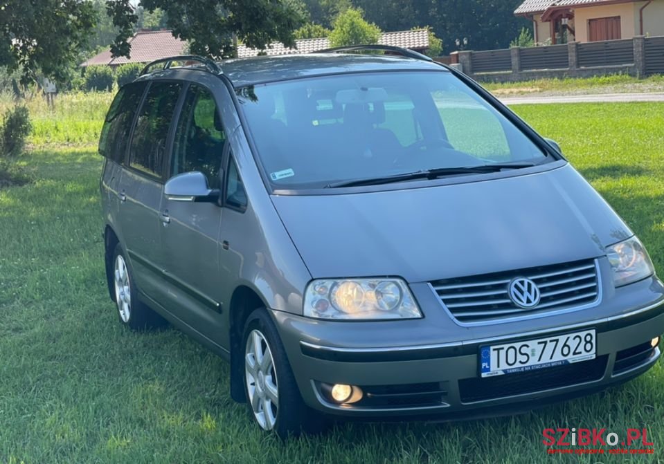 2004' Volkswagen Sharan photo #3
