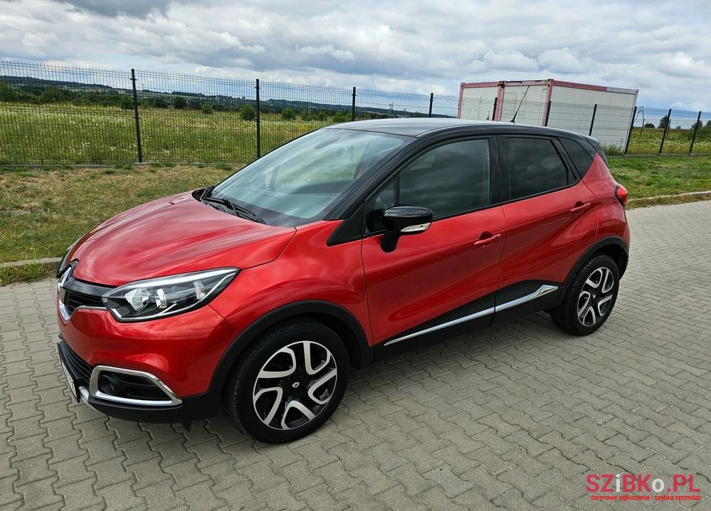 2015' Renault Captur photo #2