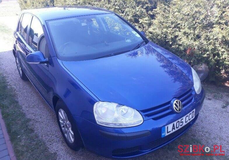 2005' Volkswagen Golf photo #1