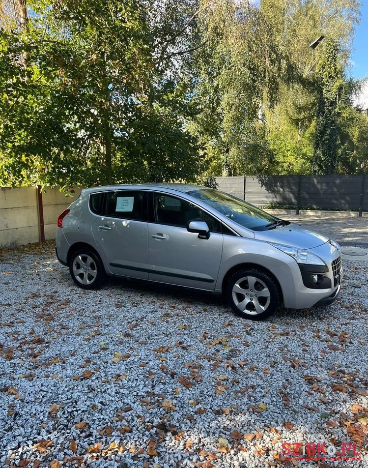 2012' Peugeot 3008 photo #2