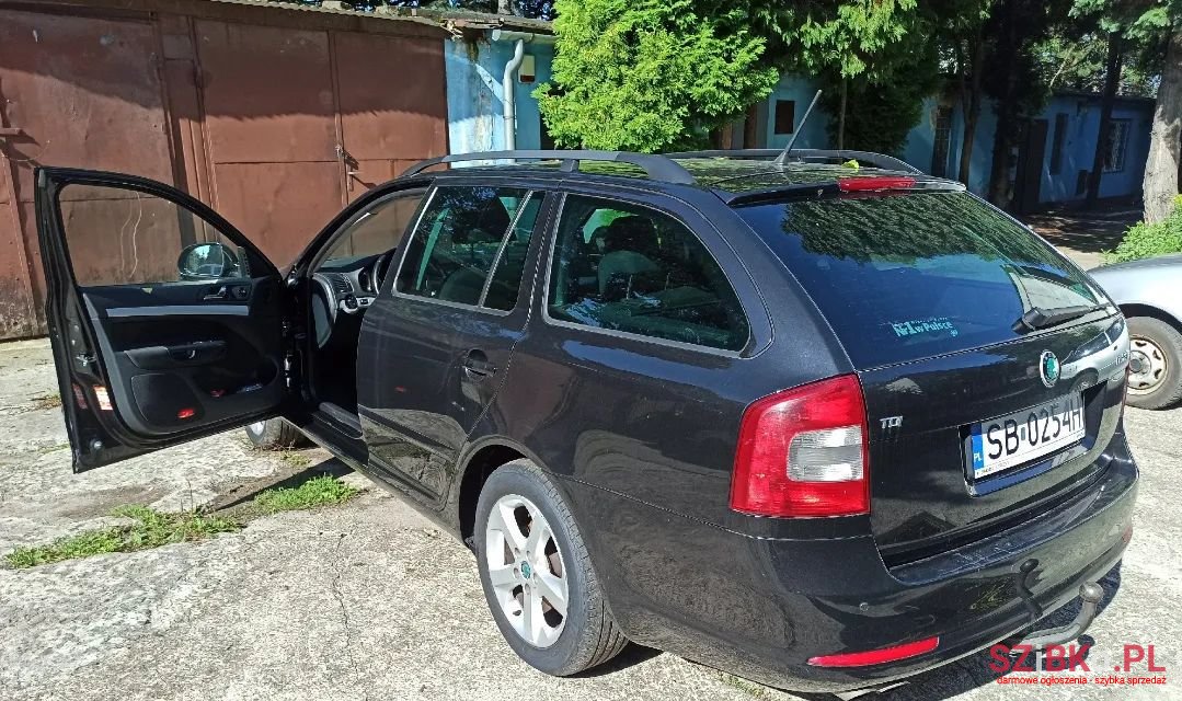2011' Skoda Octavia photo #2