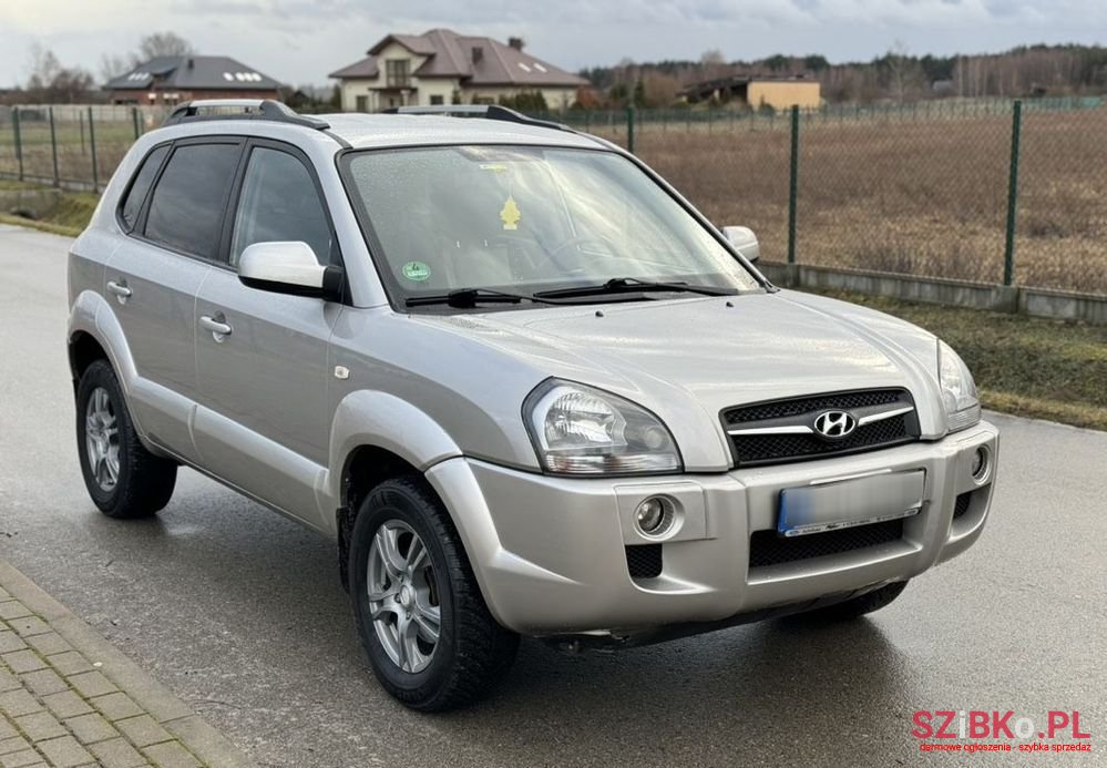 2009' Hyundai Tucson photo #2