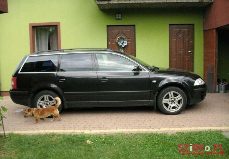 2003' Volkswagen Passat photo #1