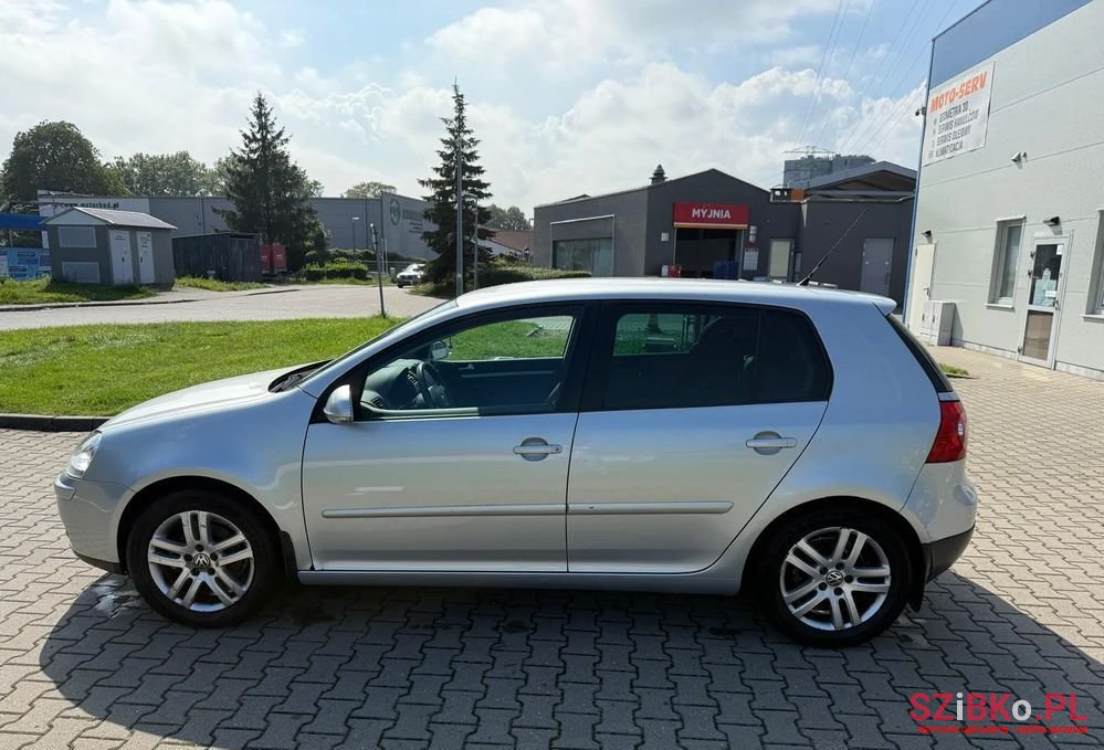 2007' Volkswagen Golf photo #6