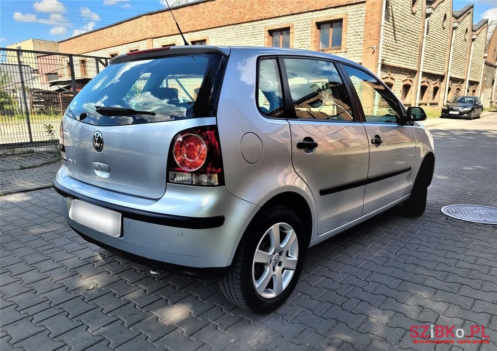 2007' Volkswagen Polo photo #3